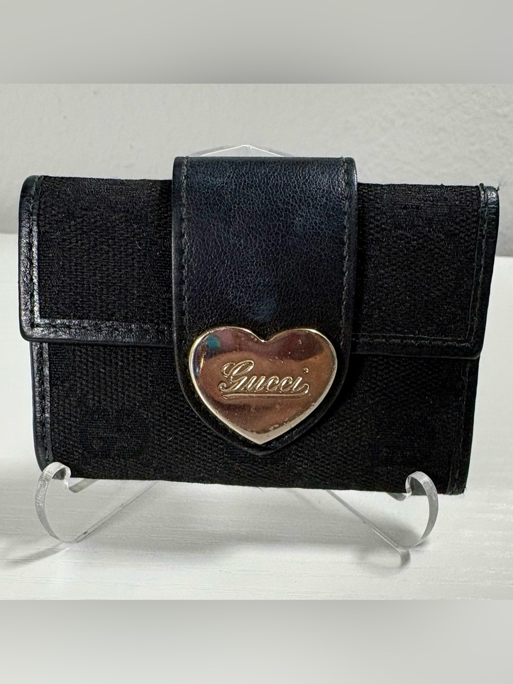 Gucci Lovely Heart GG canvas and black leather 6-ring key case